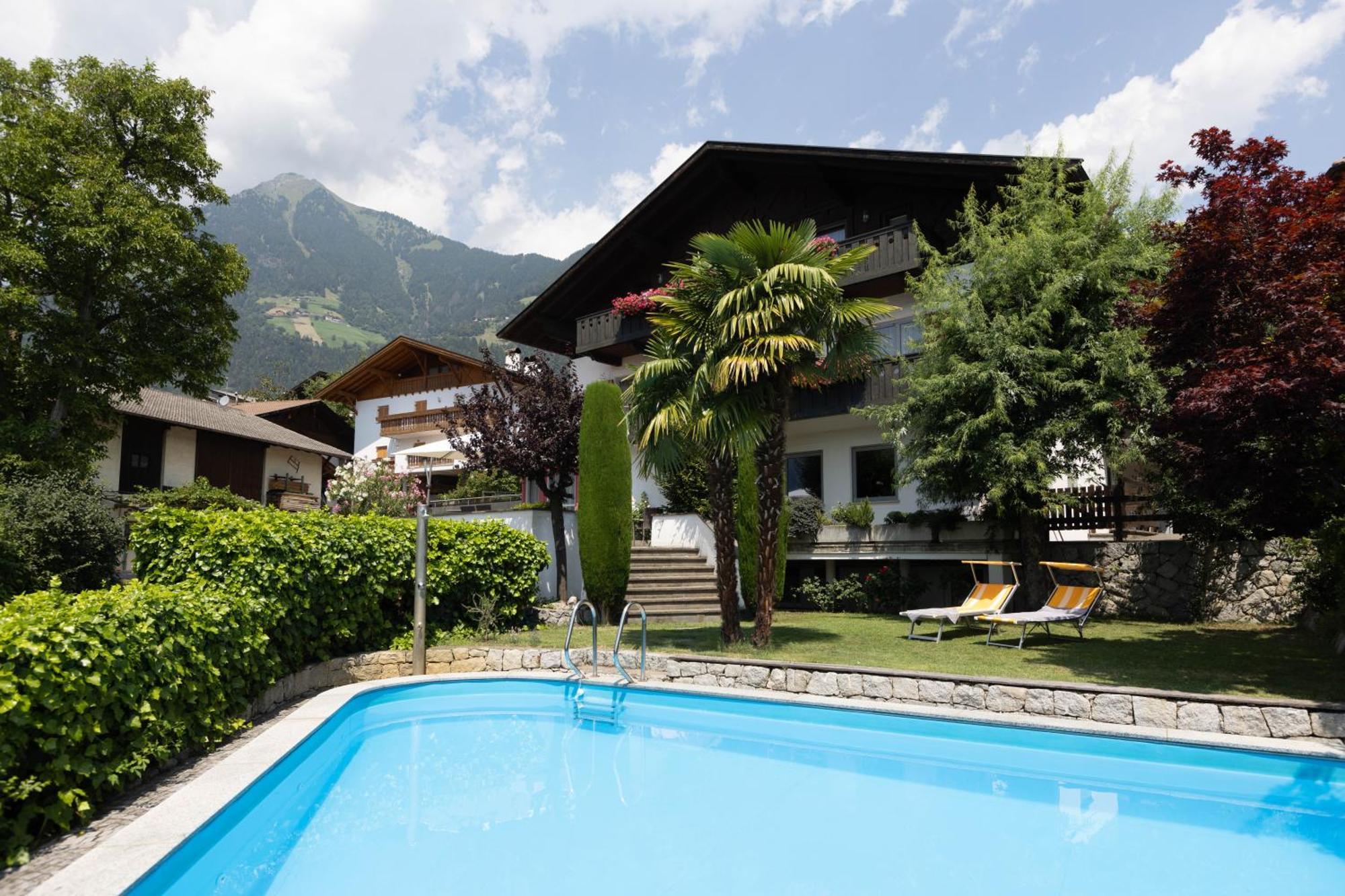 Garni Juval Hotel Tirolo Bagian luar foto